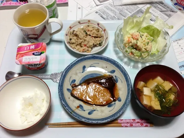 ぶりの照り焼き、豆腐のお吸い物、ポテトサラダ、うの花|みほりん.さん