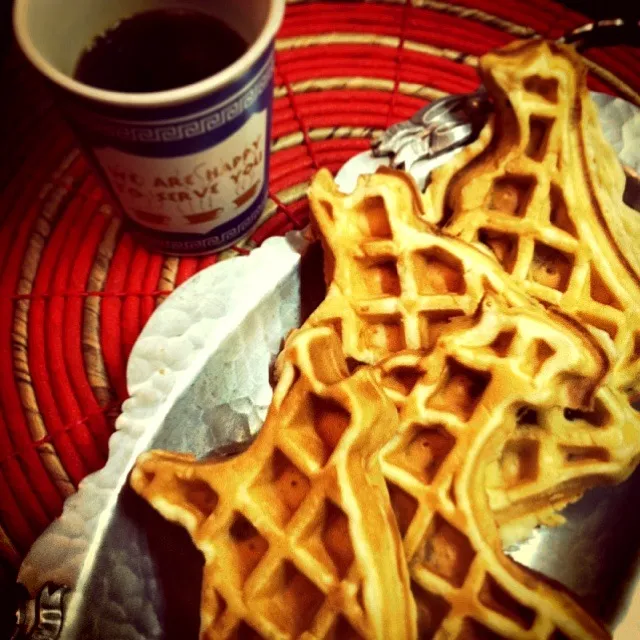 Good morning ☀Delicious waffles from cute little boy😍!  Thank you❤❤❤so much|tayukoさん