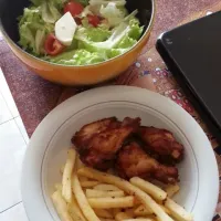 chicken wings,french fries & salad|Carmenさん