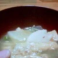 大根と油揚げの味噌汁|なつきさん