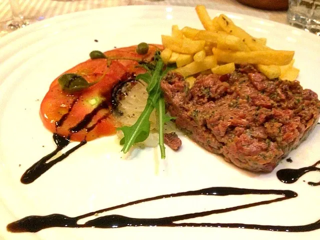 Steak tartare in guangzhou chez max|wongさん