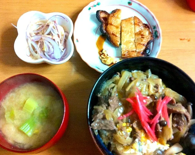 コストコビーフの牛とじ丼|kanameさん