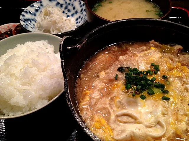 豚肉のすき焼き風卵とじ|tomoさん