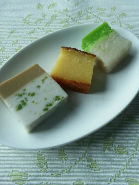 Sweet Malaccan Nyonya Kueh|Mrs BNazさん