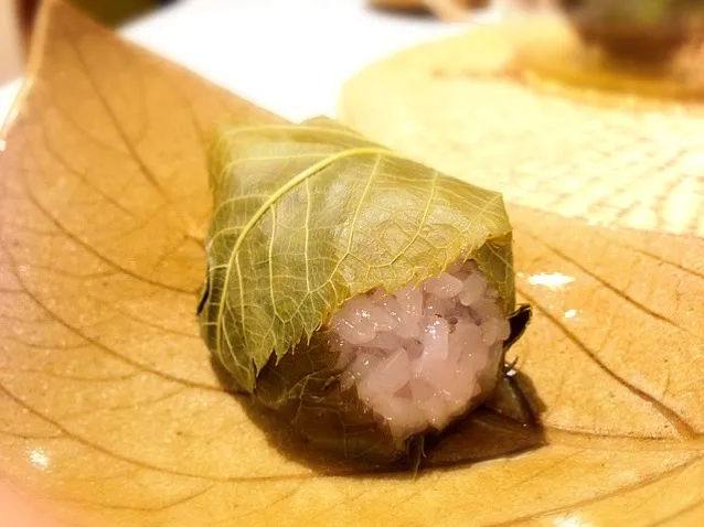 Snapdishの料理写真:赤福の朔日餅、四月は桜餅|ユキさん