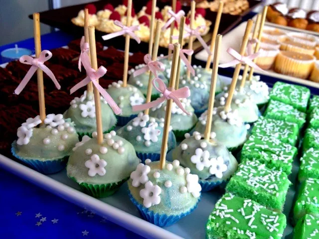 cake pops and triple fudge|shafiyaさん