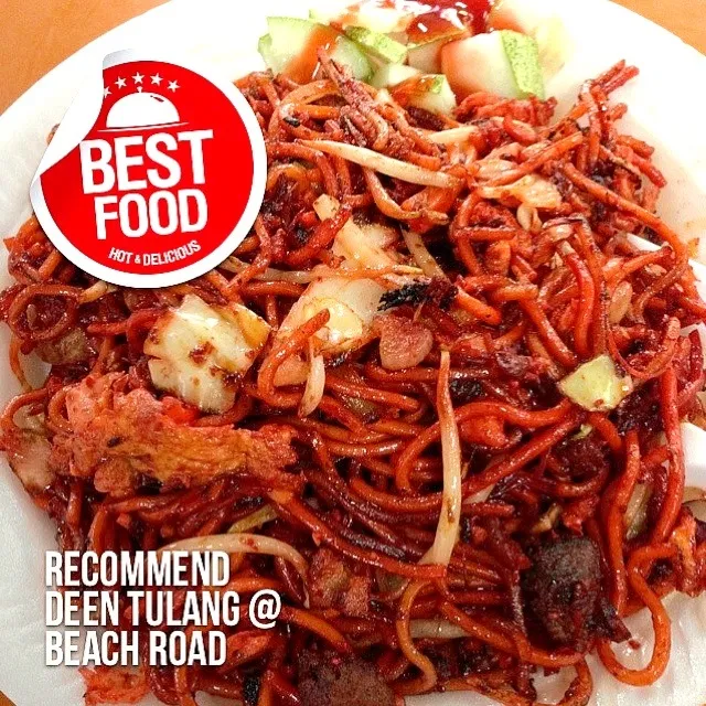 Mee goreng is oilier than normal, but still yums!|Ahmad Nazri Mohamed Naimさん