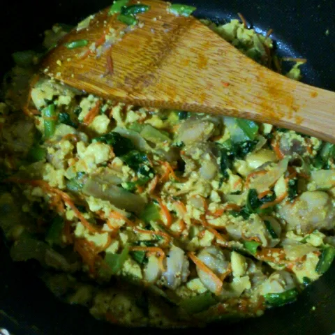 カレー風味の炒り豆腐。|tsukaさん