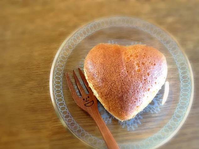 スポンジケーキの余り生地でハートのミニケーキ。|dan_mesiさん