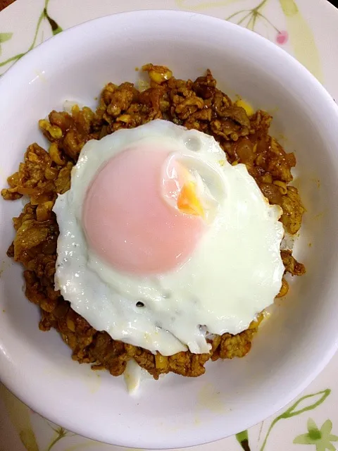 ドライカレーの目玉焼き添え|ゆきさん