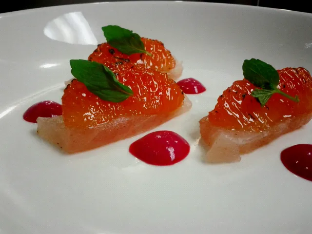 Snapdishの料理写真:cured yellowtail with bruleed grapefruit, red beet creamed tofu|travis masarさん