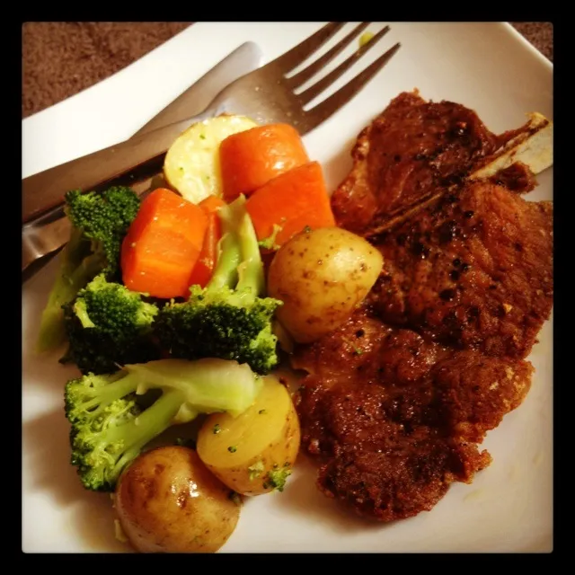 Pork Steak with buttered Veggies|kristina de la cruzさん