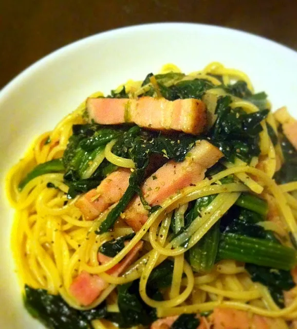 ベーコンとほうれん草の和風パスタ🍝|ももさん