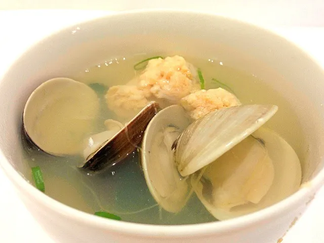 Soup with clams and 鮃 eggs@ Masa sushi|Larry Chuさん