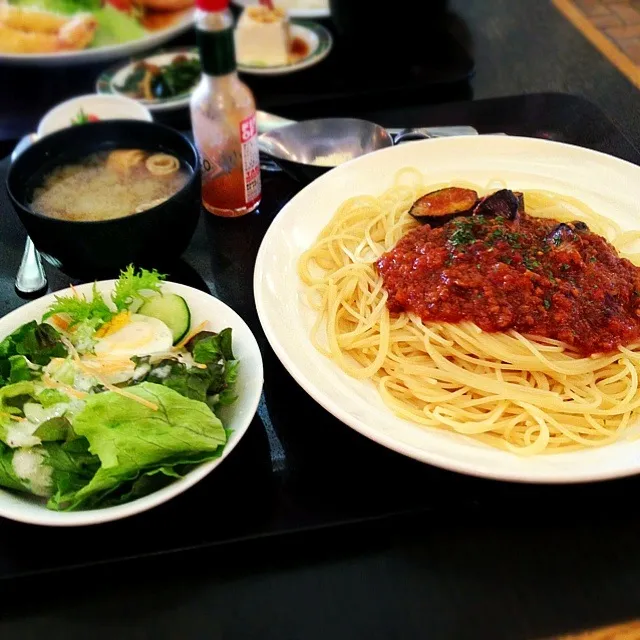 Snapdishの料理写真:ナスのミートソースパスタのランチ！|cafe053さん