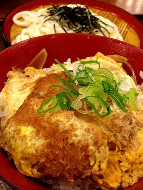 カツ丼定食|shinomiya yoshihiroさん