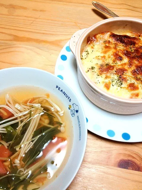 サーモンとポテトのグラタン  トマトと水菜のコンソメスープ|harami111さん