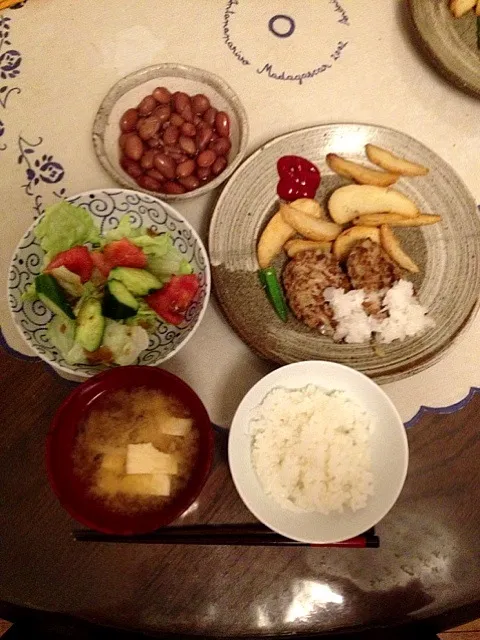 Japanese-like Hamburger.|Comer Ruyeeさん