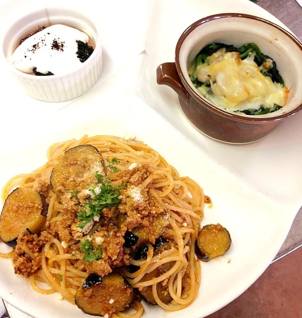 茄子のボロネーゼ＆牡蠣と菜の花のチーズ焼き＆カフェモカプリン|naoさん