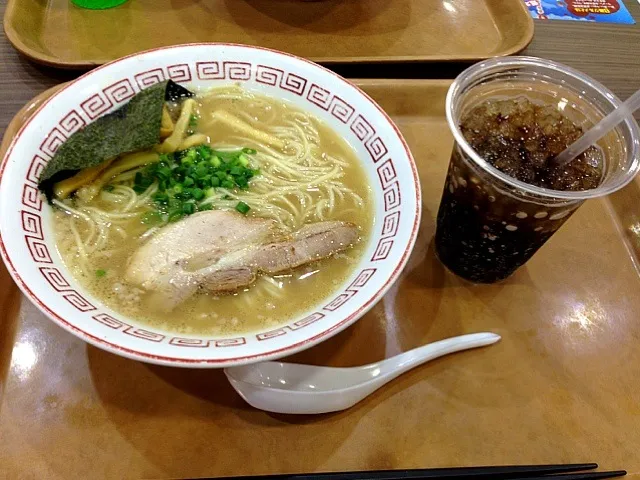 ラーメン|ぐっちーさん