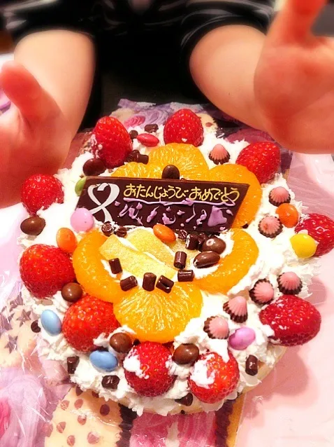 Snapdishの料理写真:パパへバースデーケーキ🎂|ひよさん