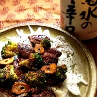 Snapdishの料理写真:鶏ハツとブロッコリーのにんにく炒め