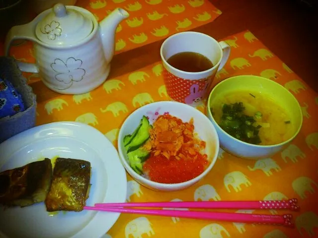 Snapdishの料理写真:親子丼？ (♡˙︶˙♡)|ゆきさん