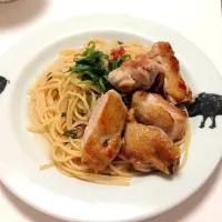 Snapdishの料理写真:チキンと梅しそパスタ|佑也さん