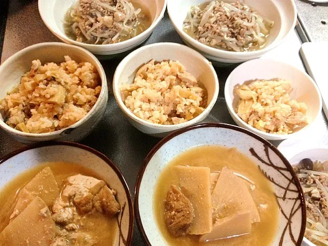 Snapdishの料理写真:たけのこご飯、孟宗汁、もやしのあんかけ|たびもかさん