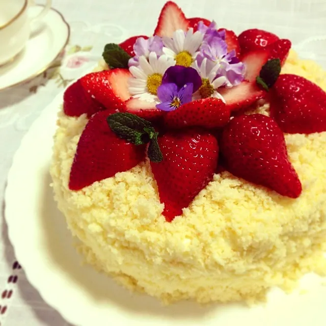 Snapdishの料理写真:my birthday cake♡ミモザのケーキ|なおぽっぽさん