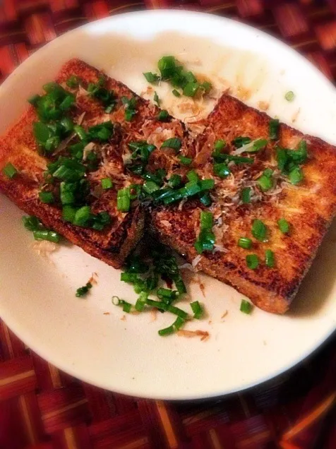 Grilled deep-fried tofu🔥焼き厚揚げ by chef hubby|🌈Ami🍻さん