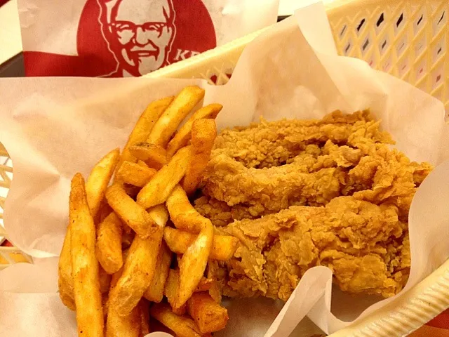 KFC crispy chicken strips!肯德基脆腿條|Elaineさん