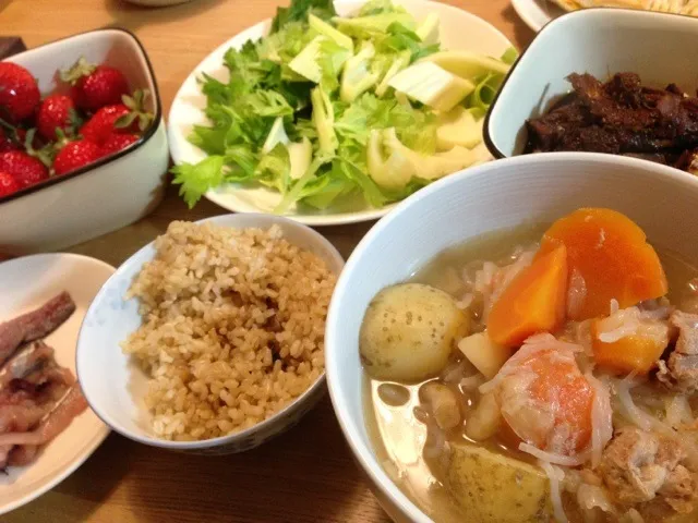 夕ご飯は肉じゃが、いわしの梅煮。|うみちづさん