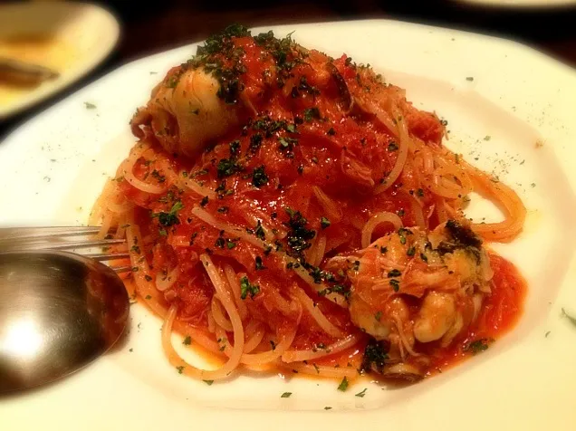 Snapdishの料理写真:牡蠣と渡り蟹のアラビアータ★Spaghetti all'Arrabbiata of an oyster and a swimming crab|***さん