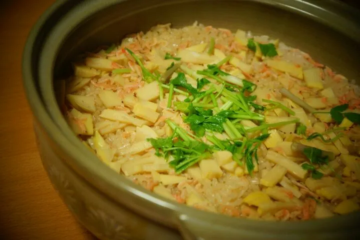 桜えびと筍の炊き込みご飯|cookingパパ五郎さん