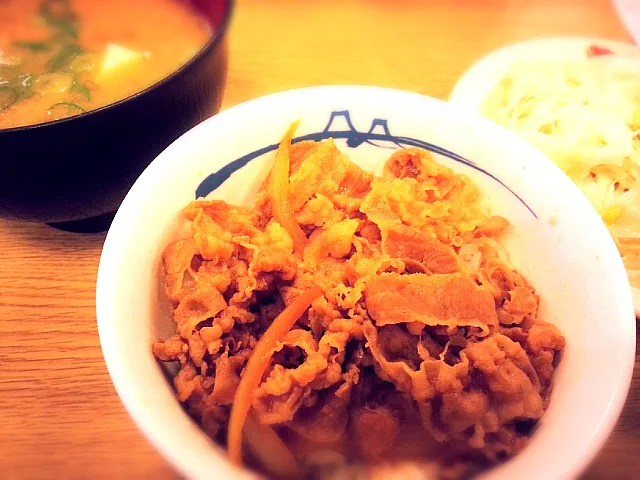 松屋の牛丼(*^ω^*)豚汁セット☆|♡るる♡さん