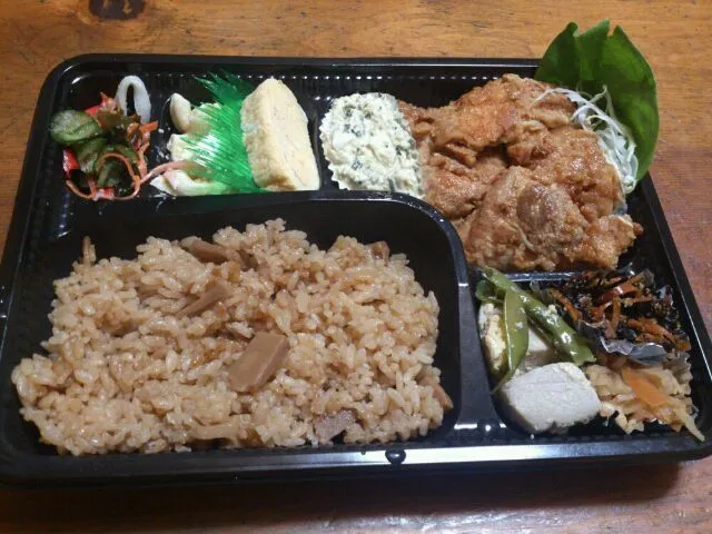 たけのこごはんとチキン南蛮弁当|maさん