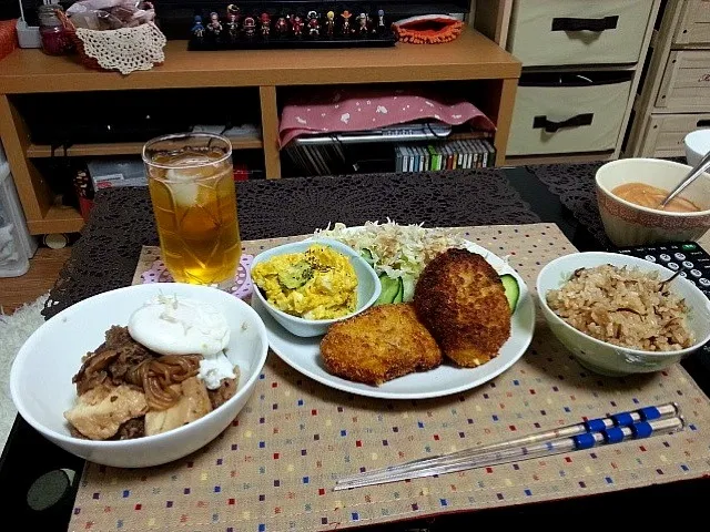 Snapdishの料理写真:カボチャコロッケ☆肉どうふ|あいさん