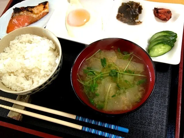 Snapdishの料理写真:子供が帰省した日の朝ご飯|シンリーさん