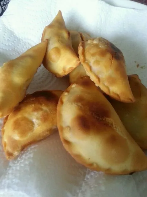 Mom's Curry Puffs|Mrs BNazさん