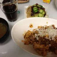 Snapdishの料理写真:麻婆豆腐丼とか|508さん