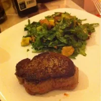 Fillet mignon and salad|miwa nagamitsuさん