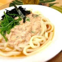 Snapdishの料理写真:smaaiykuaさんの梅ツナマヨのっけ冷やしうどん