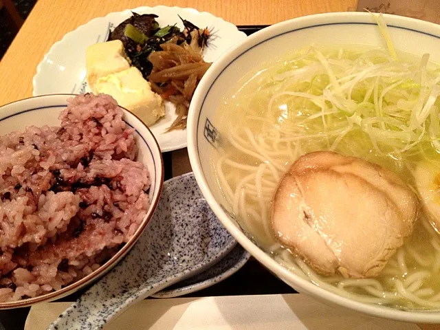 八ツ橋カフェのランチ|いちごさん