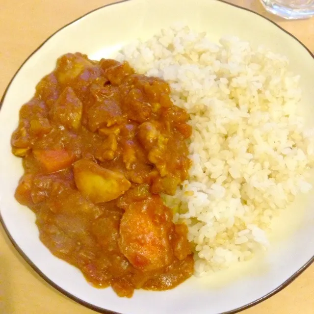 ヨーグルトで柔らかトマトチキンカレー|じゅんさん