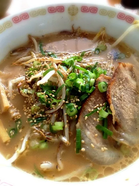 昨日の豚骨で醤油ラーメン|みつなち☆さん