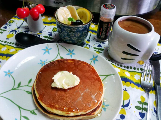 春休みが終わり仕事もすこし落ち着いたにで、お休みもらいました！
のんびり朝食して二階から一階にまた移動(^-^;
いらないものも捨ててスッキリさせました(^-^)v|シェリリンさん