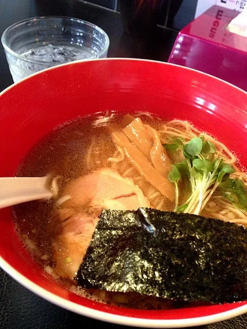 Snapdishの料理写真:あっさり醤油ラーメン @ eiji|りょうさくさん