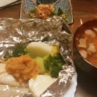 Snapdishの料理写真:さわらの蒸し焼き、味噌バター添え
オクラのおかか和え
沢煮椀|はるかさん