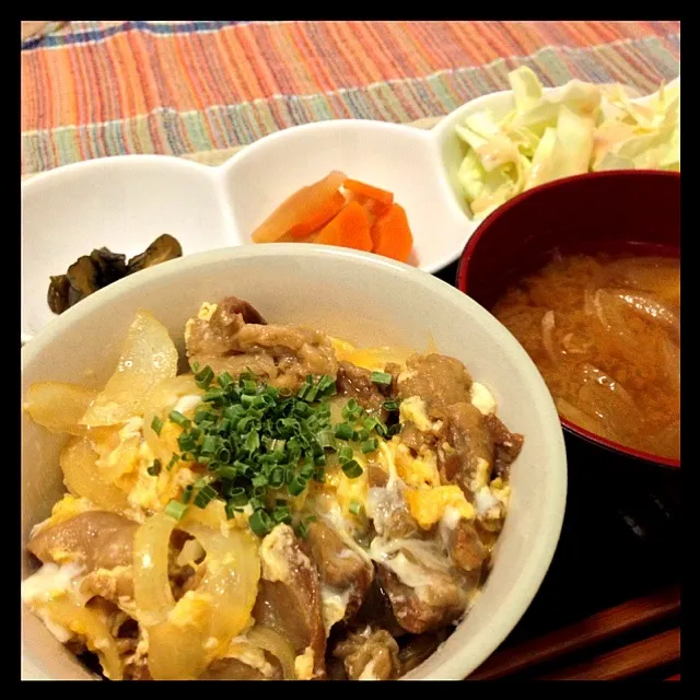 昨日の牛スジをアレンジして、玉子丼に(o^^o)|ちぇさん